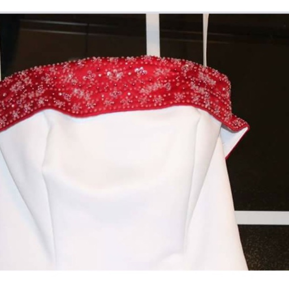 Size 4 NWT Wedding dress